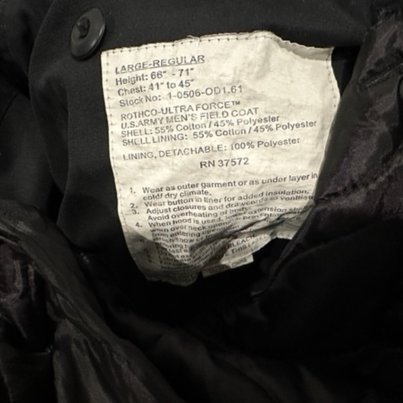 Men's Military Field jacket. Size Large. M65 Coat has liner. Zipped in hood. - Picture 7 of 7